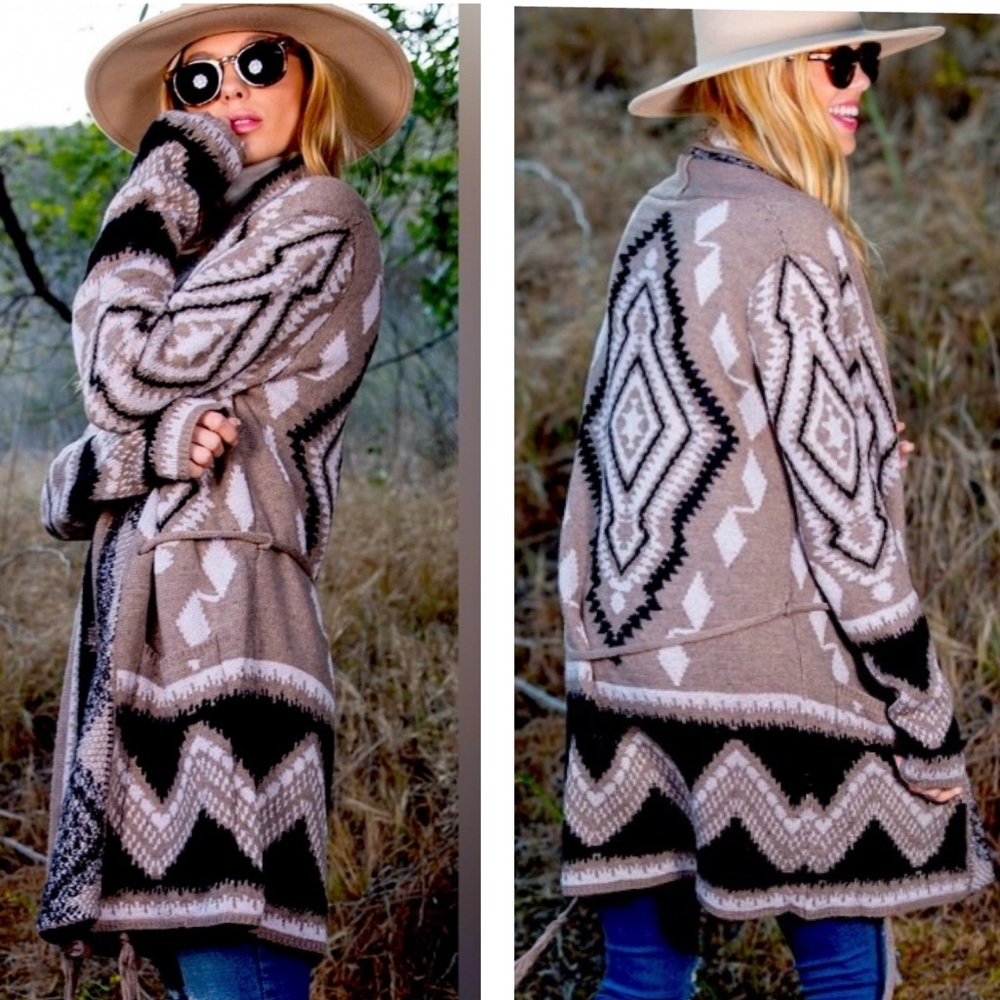 New Long Aztec Print Knit Cardigan Last One! - Picture 8 of 8